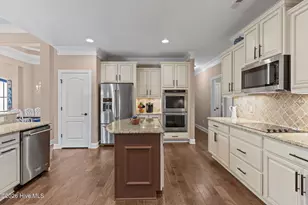 5329 Leisure Cir, Wilmington, NC 28409 - Photo 9