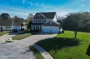 102 Gadson Ct, Richlands, NC 28574 - Photo 5