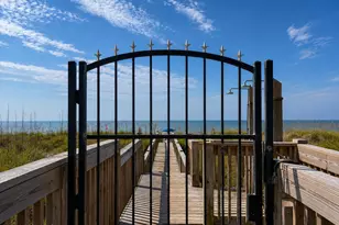 137 W 3rd St, Ocean Isle Beach, NC 28469 - Photo 7