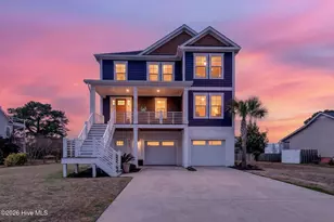 8124 Lakeview Dr, Wilmington, NC 28412 - Photo 1