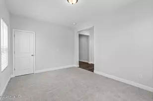 841 Tuscarora Trl, Jacksonville, NC 28546 - Photo 9