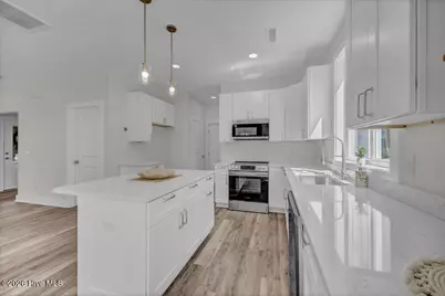296 Charlestown Road, Boiling Spring Lakes, NC 28461 - Photo 7