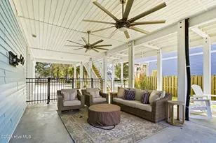 113 NE 54th St, Oak Island, NC 28465 - Photo 5