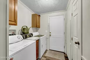 2109 E Lake Shore Dr, Wilmington, NC 28401 - Photo 15