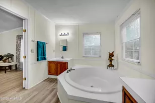 2109 E Lake Shore Dr, Wilmington, NC 28401 - Photo 23