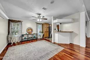 2109 E Lake Shore Dr, Wilmington, NC 28401 - Photo 7