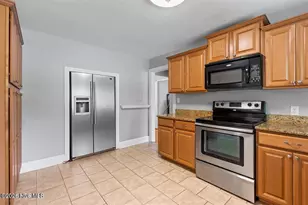 1104 N Overlook Dr, Greenville, NC 27858 - Photo 7