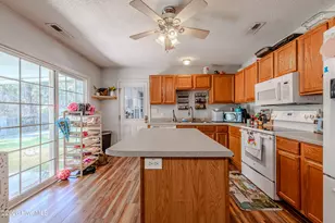 101 Barrington Ct, Maple Hill, NC 28454 - Photo 13