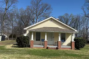 406 Kirkland St, Greensboro, NC 27406 - Photo 1