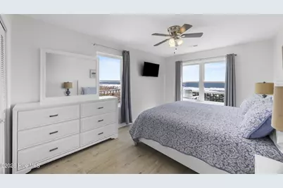 905 Carolina Beach Avenue S, Carolina Beach, NC 28428 - Photo 23