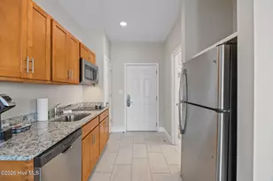 704 E Moore St, Southport, NC 28461 - Photo 9