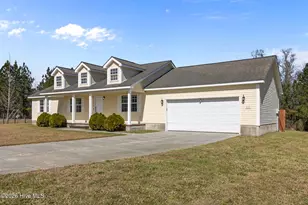 207 Tall Tree Court, Maysville, NC 28555 - Photo 3