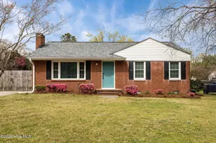 2609 Crockett Dr, Greenville, NC 27858 - Photo 1