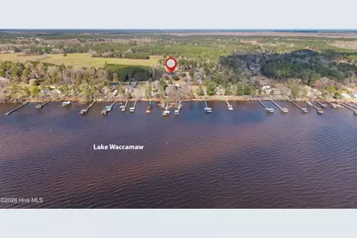 1000 Pine Street, Lake Waccamaw, NC 28450 - Photo 7