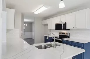 687 Botanical Ct, Bunnlevel, NC 28323 - Photo 5