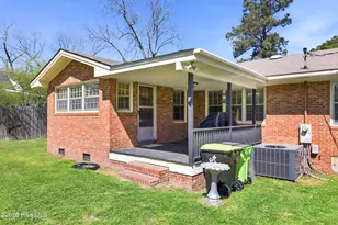 118 E Wyche St, Whiteville, NC 28472 - Photo 11