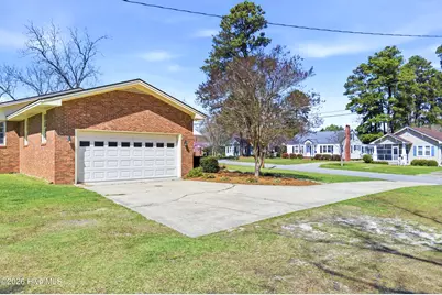 118 E Wyche Street, Whiteville, NC 28472 - Photo 5