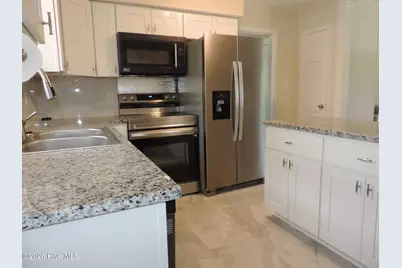 209 Shoreline Drive, New Bern, NC 28562 - Photo 5