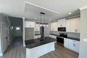 504 Lakeshore Dr, Aberdeen, NC 28315 - Photo 3