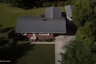 214 E Bladen St, Bladenboro, NC 28320 - Photo 1