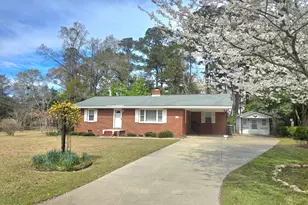214 E Bladen St, Bladenboro, NC 28320 - Photo 7