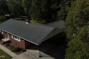 214 E Bladen St, Bladenboro, NC 28320 - Photo 3
