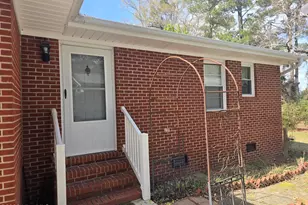 214 E Bladen St, Bladenboro, NC 28320 - Photo 5