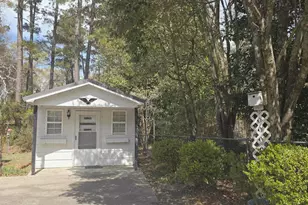 214 E Bladen St, Bladenboro, NC 28320 - Photo 9