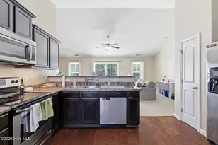 404 Hidden Oaks Dr, Jacksonville, NC 28546 - Photo 11