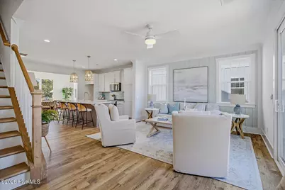 501 Greenville Avenue #2, Carolina Beach, NC 28428 - Photo 3
