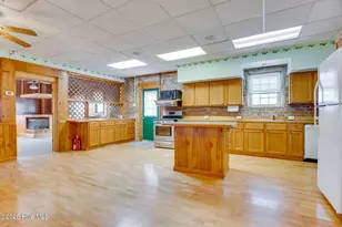 201 N Wilmington St, Richlands, NC 28574 - Photo 41