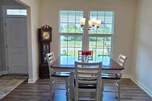 254 E Red Head Cir, Sneads Ferry, NC 28460 - Photo 9