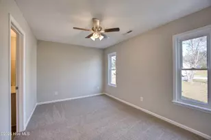 214 W Volant St, Hubert, NC 28539 - Photo 11