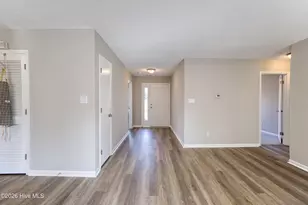 214 W Volant St, Hubert, NC 28539 - Photo 3