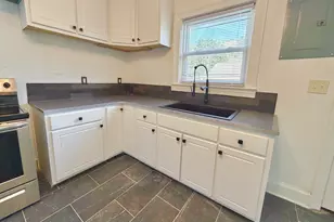 1304 Rhem St, Kinston, NC 28501 - Photo 25