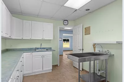 1468 W Corbett Avenue, Swansboro, NC 28584 - Photo 13