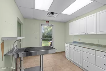 1468 W Corbett Avenue, Swansboro, NC 28584 - Photo 11