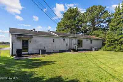 1468 W Corbett Avenue, Swansboro, NC 28584 - Photo 3