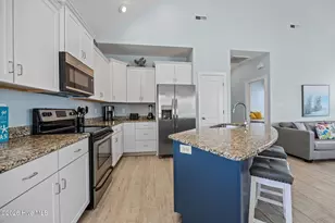 115 E Bogue Blvd, Atlantic Beach, NC 28512 - Photo 7