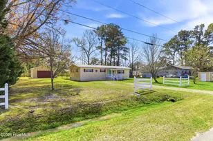108 Gladiolus Rd, Castle Hayne, NC 28429 - Photo 3