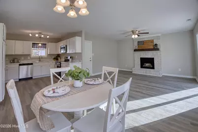 119 Shadow Brook Drive, Jacksonville, NC 28546 - Photo 9