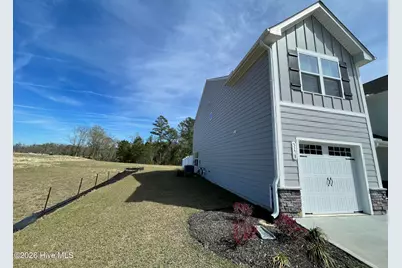 3178 Edgehill Drive, Navassa, NC 28451 - Photo 3