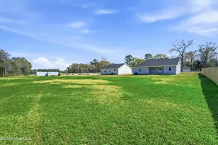 1992 Catherine Lake Rd, Richlands, NC 28574 - Photo 37