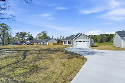 1992 Catherine Lake Road, Richlands, NC 28574 - Photo 33