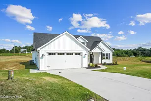 205 N Rabbit Run Dr, Smithfield, NC 27577 - Photo 5
