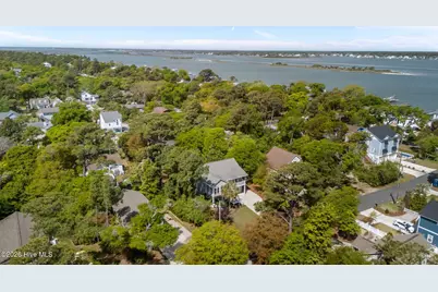 325 Live Oak Street, Emerald Isle, NC 28594 - Photo 47