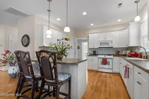 325 Live Oak St, Emerald Isle, NC 28594 - Photo 7