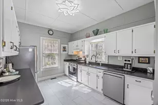 1407 N Pasteur St, New Bern, NC 28560 - Photo 13