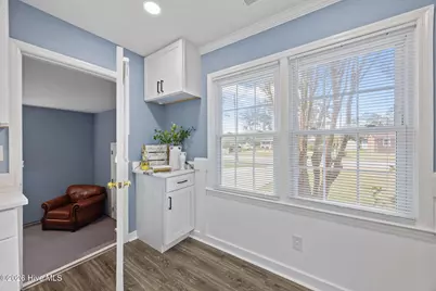 2406 N Hills Drive, New Bern, NC 28562 - Photo 17