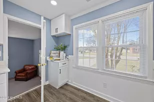 2406 N Hills Dr, New Bern, NC 28562 - Photo 17